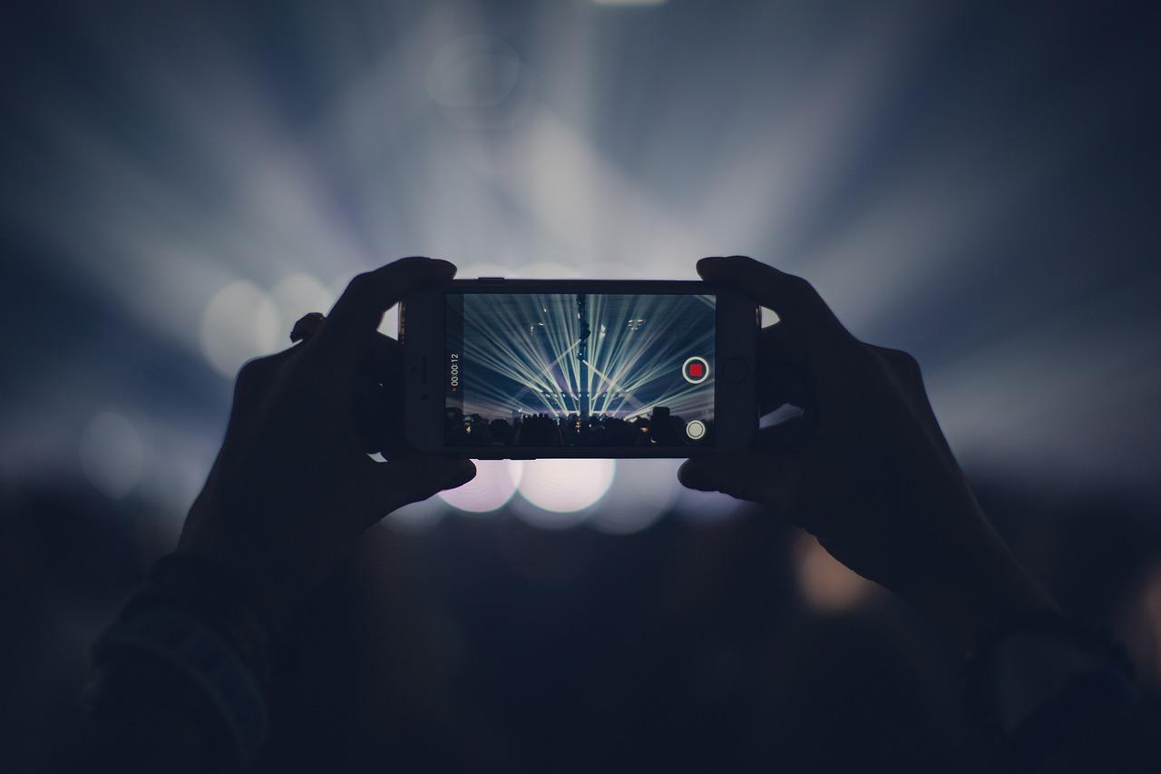 Sewa iPhone Jakarta untuk Konten & Event – Hasil Lebih Profesional!
